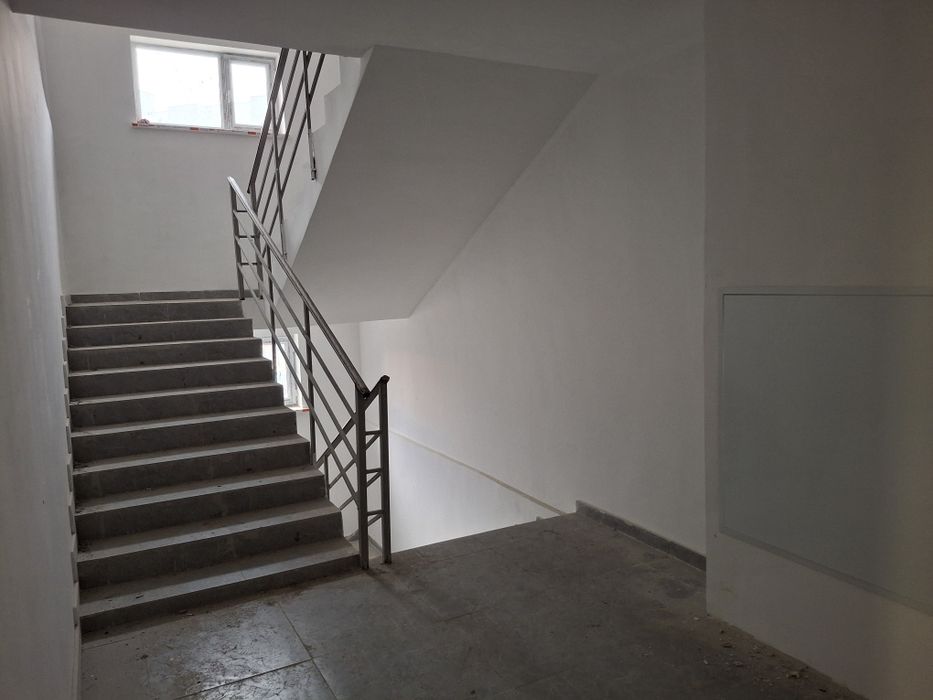 ПРОДАМ 3-комнатную квартиру