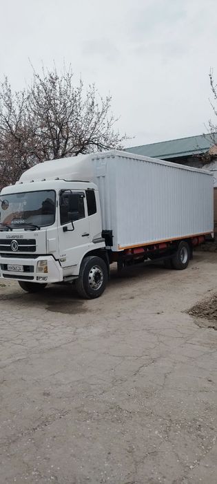 Donfeng furgon 10 t srochna sotiladi