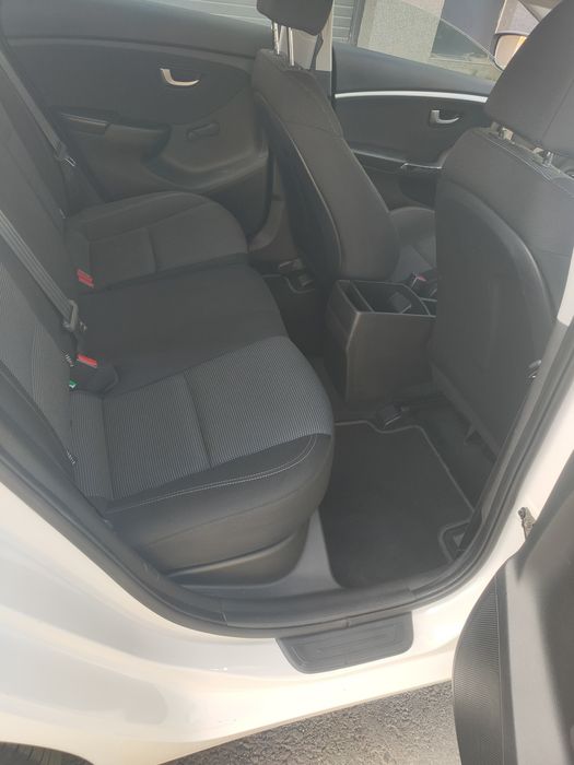 Hyundai i30 1.4 MPI 99 cp 2014 Euro 5 recent adusa din Germania pe roti