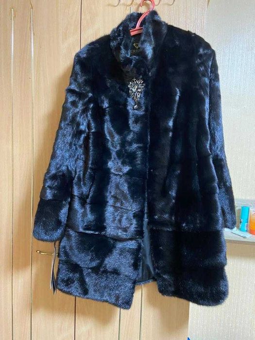 Продам Норковую шубу