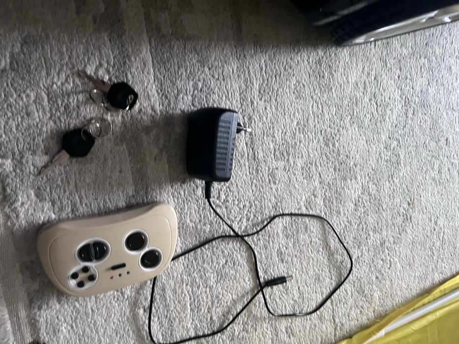 Детский электромобиль