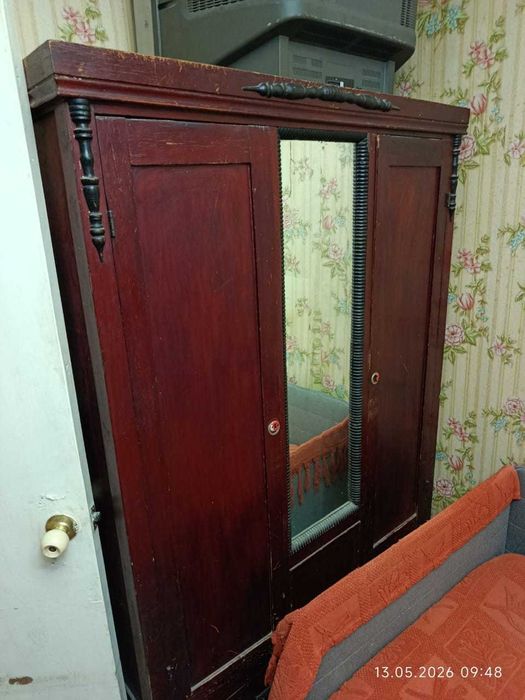 Продам шкаф - шифонер ретро винтаж