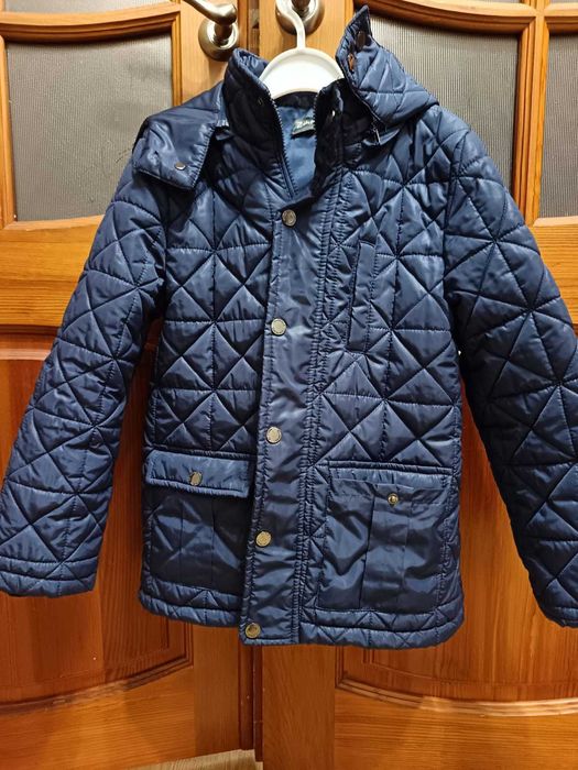 Куртка осенняя на мальчика 7-9 лет