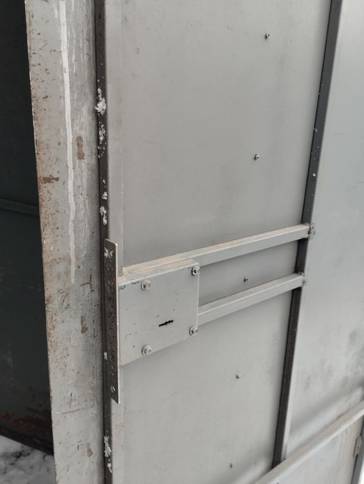 Темір есік сатылады