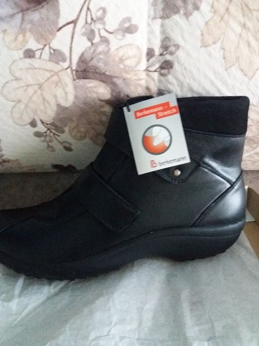 по ДОГОВАРЯНЕ продавам ОРТОПЕДИЧНИ боти Беркеман