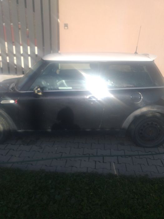 De vinzare se vinde si pentru piese