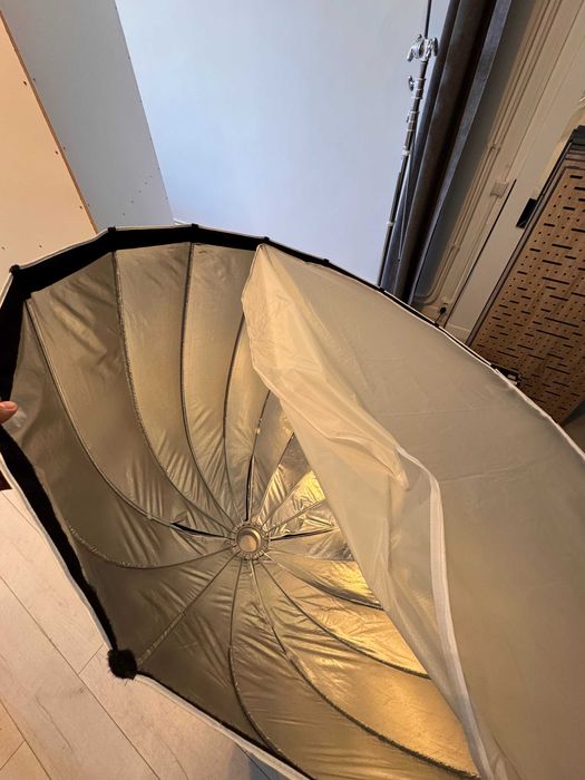 Softbox parabolic Nanlite 150 cm, montură Bowens, folosit doar în studio