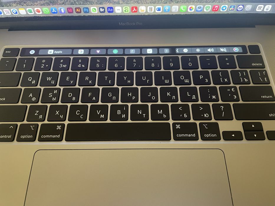 Macbook Pro 2019 corei9 1TB SSD