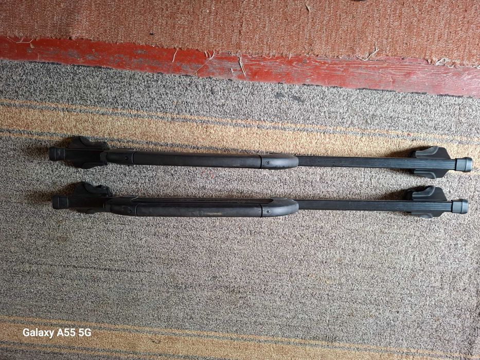 Schiuri cu bete cu husa si bare auto transport
