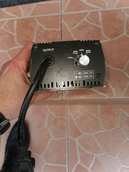 Lumii Digita 600w.Samson Resolv 80A. RCF M801