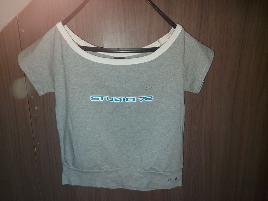 Tricou crop top nike mărimea L