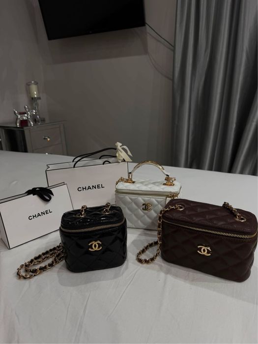 Чанта Chanel ( черна , бяла , бордо)