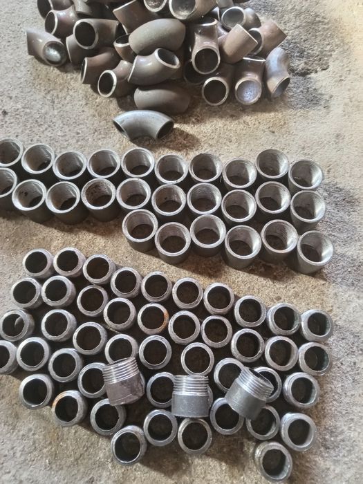 Продам отводы, муфты, резьбы, краны