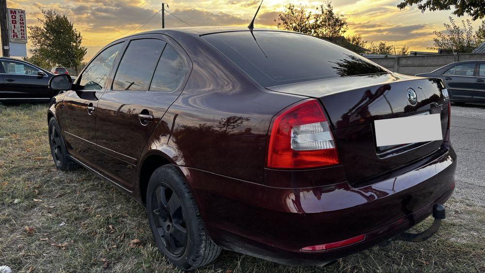 SKODA Octavia 2010 — imagine 3