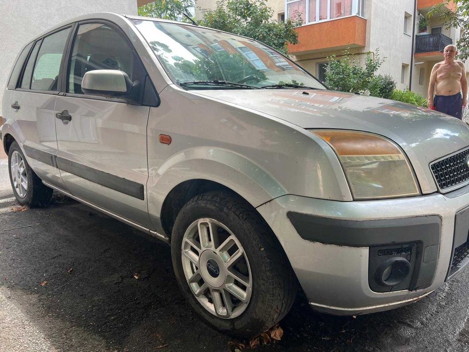 Vand Ford Fusion