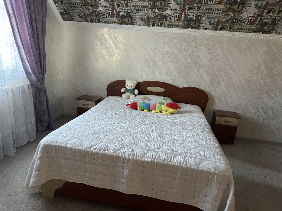 Спальный гарнитур