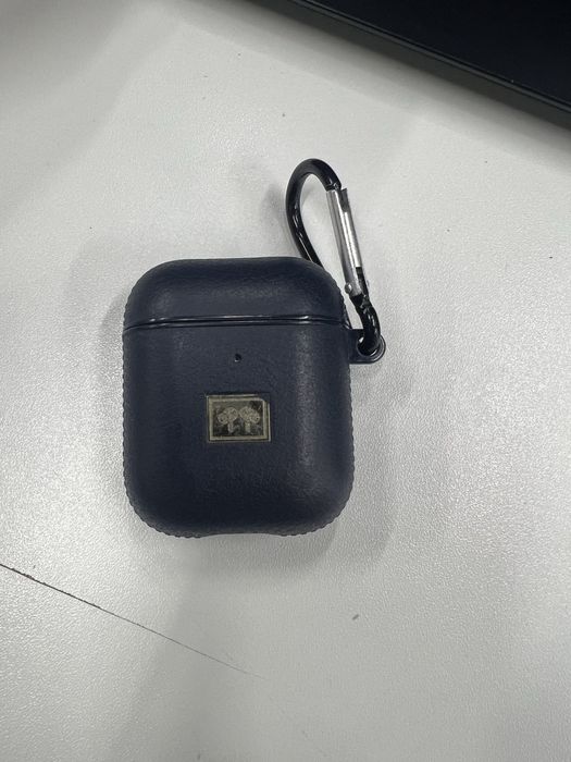 Наушники Apple AirPods 2 (2019) wireless Charging Case