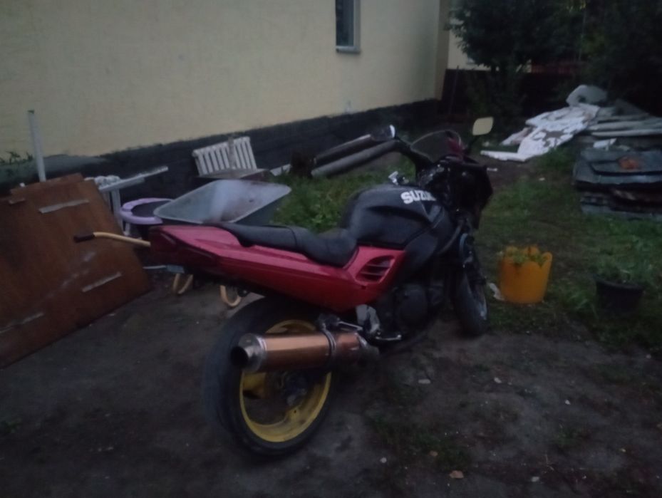 Продам мотоцикл Сузуки