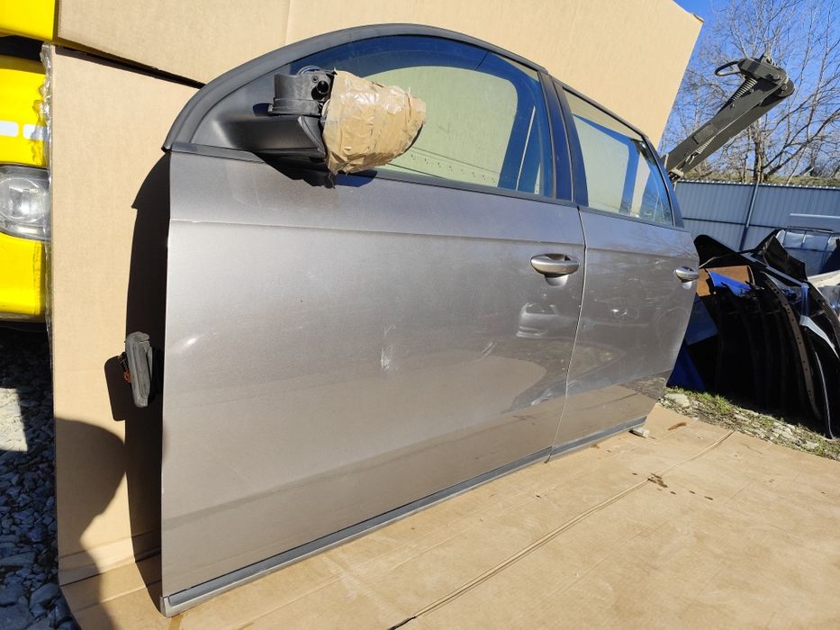 Ușa stanga fata vw passat b7. Ușa stanga spate passat b7 break