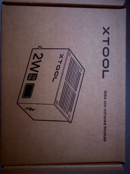 Laser xTool S1 - 40W + 2W IR cu accesorii- Nou, sigilat