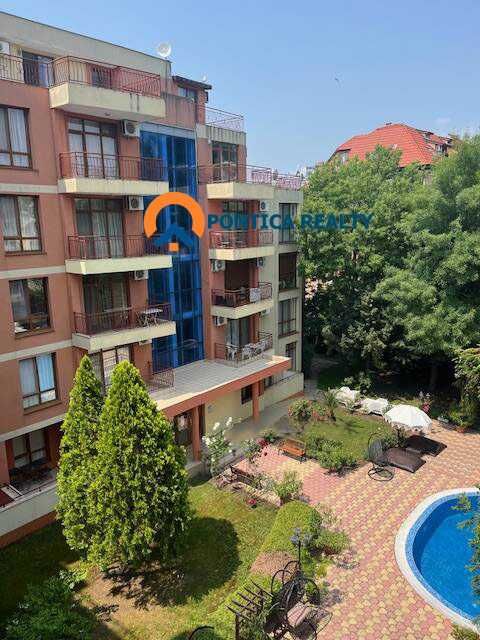 Голям двустаен апартамент в Слънчев Бряг