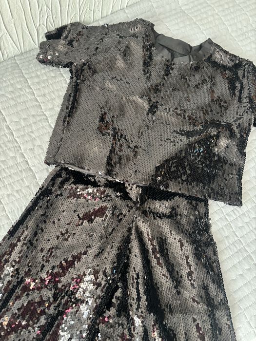 Продам костюм на девочку