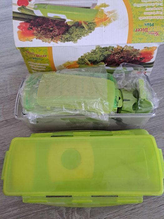 Aparat de maruntit legume NicerDicer