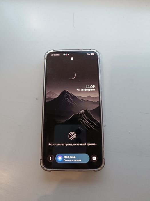 Продам Samsung S25 128Gb идеальный