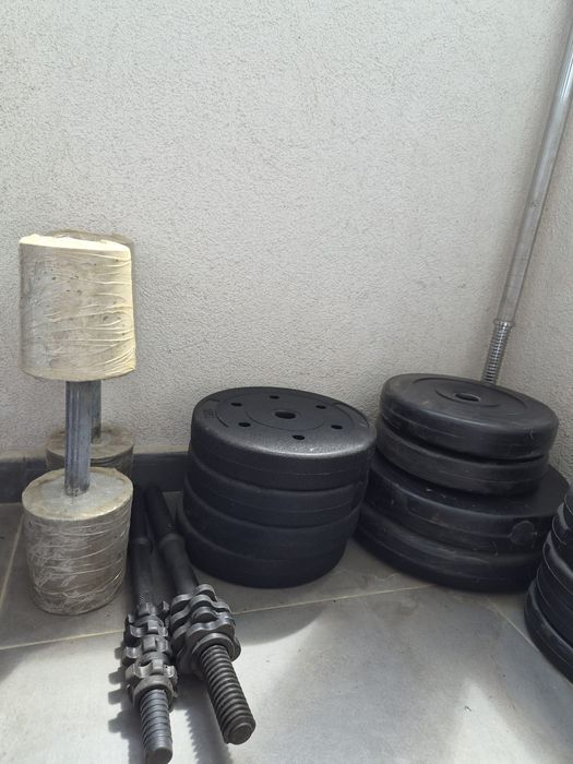 Banca, bara si greutăți fitness