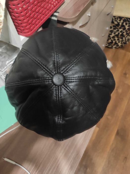 Продам женскую шапку-берет