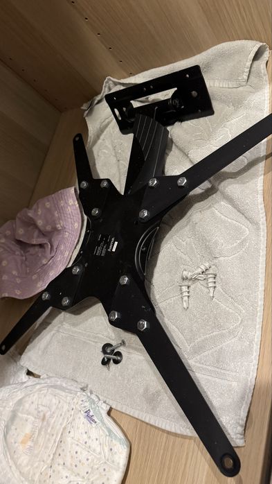 Стойки за телевизори