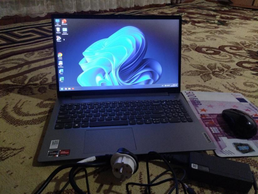 Noutbuk Lenovo kop paydalanilbadi