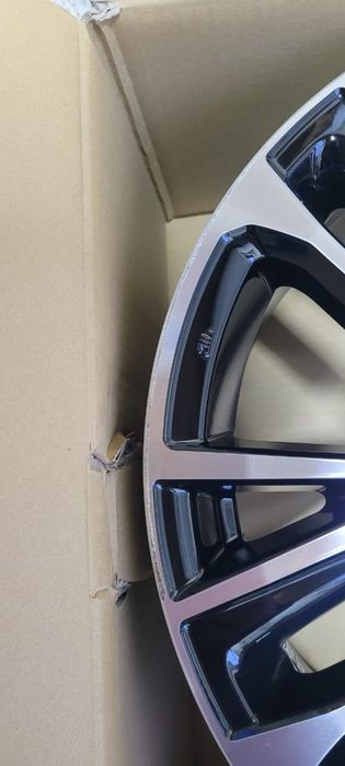 Диск на Camry 80