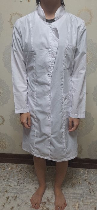 Продам медицинский халат б/у