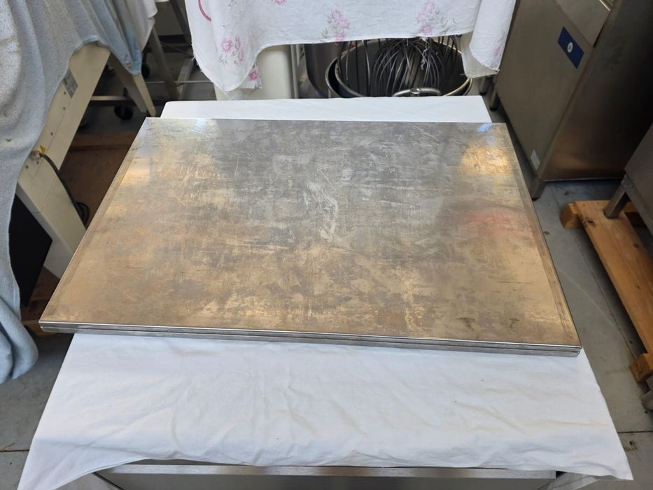 Немски тави от неръждаема стомана