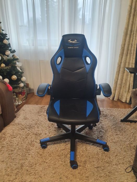 Vând scaun de gaiming