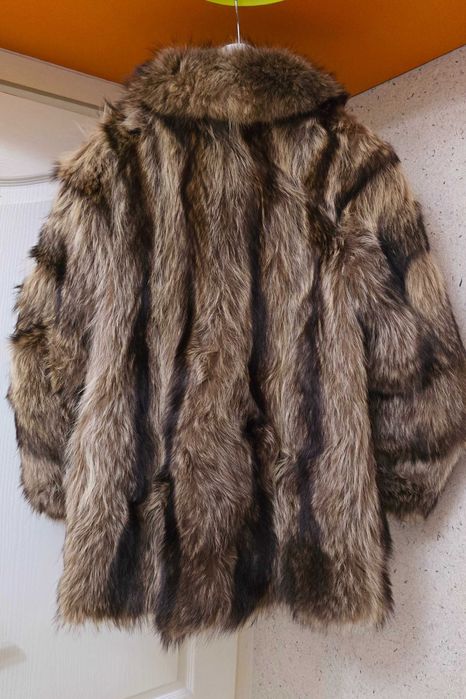 Дамско палто естествен косъм размер М-Л