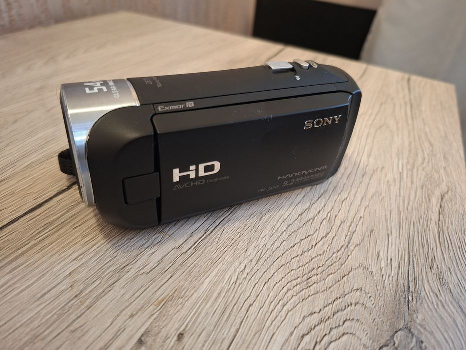 Цифрова видеокамера Sony - HDR-CX240E