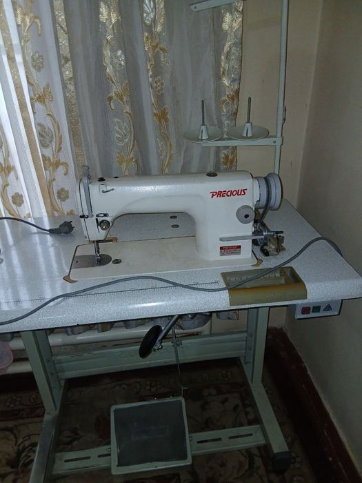 Tikuv mashinasi precious