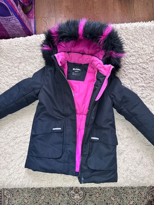 Продам  детскую зимнюю куртку