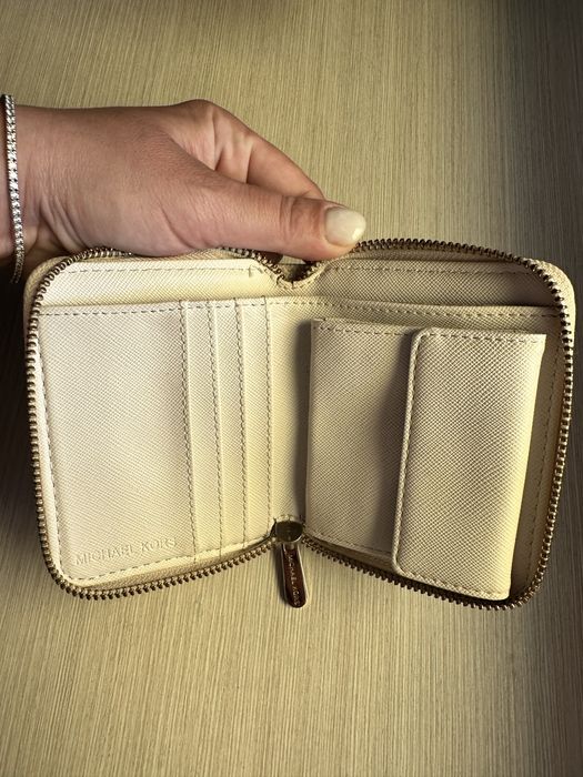 Michael Kors портфейл