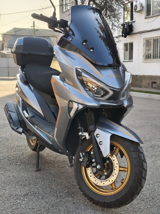 Махі мопед в идеалном сост.