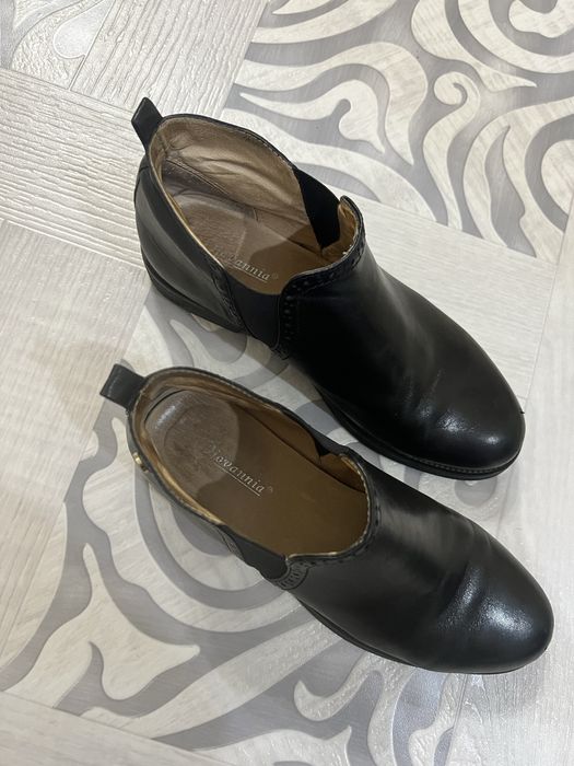 Продам кожаные ботинки