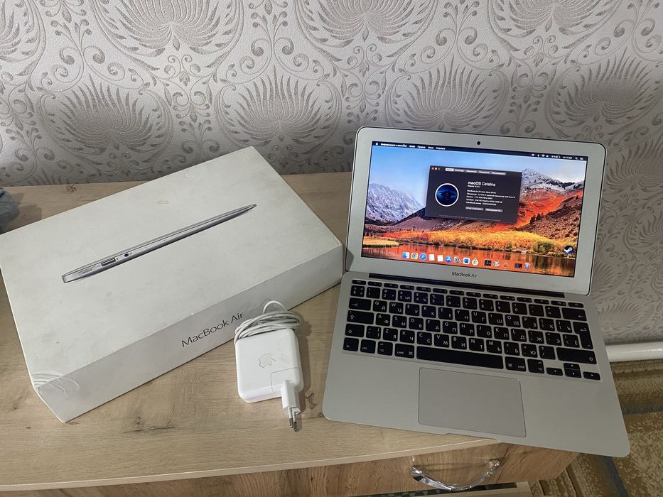 Macbook air 11 2014г.