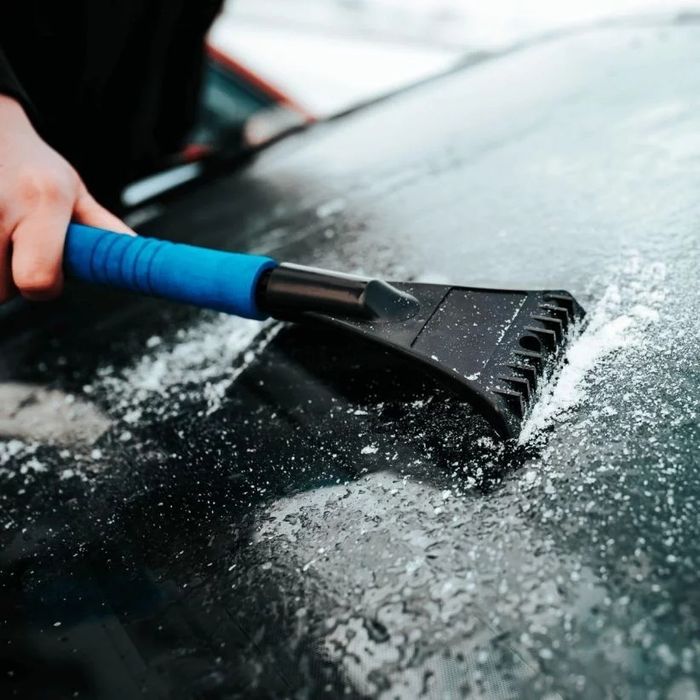 Щётка от снега и льда премиального качества  К2