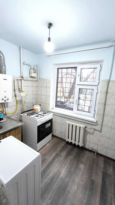 Продам 2-комнатную квартиру на 1-м этаже РЕСПУБЛИКА (МЕДТЕХНИКА)