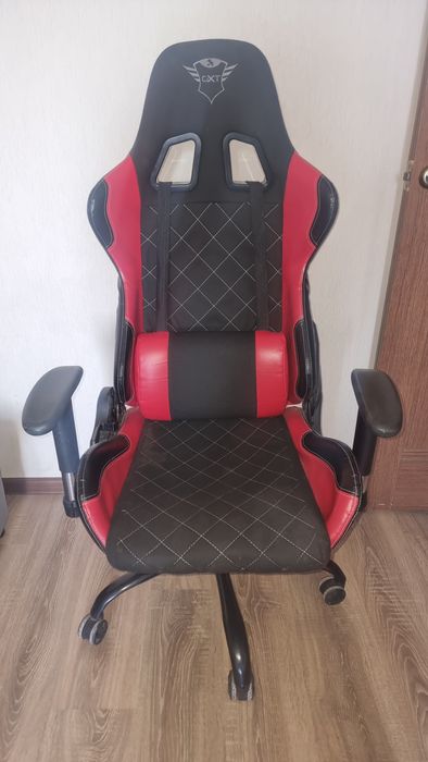 Игровое компьютерного кресло