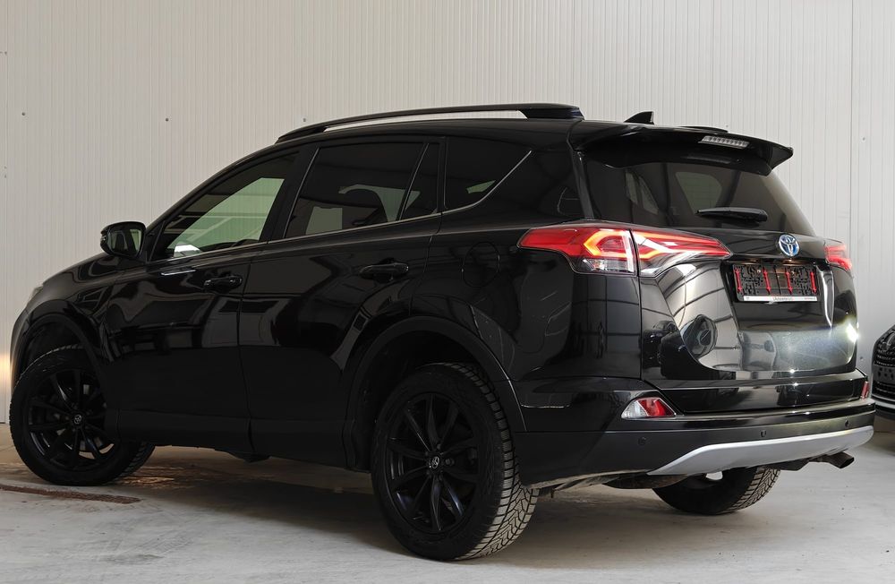 Toyota Rav4/2018 E6/2,5 Hybrid/Automată ecvt/4×4 Permanent/Istoric Reprezentantă