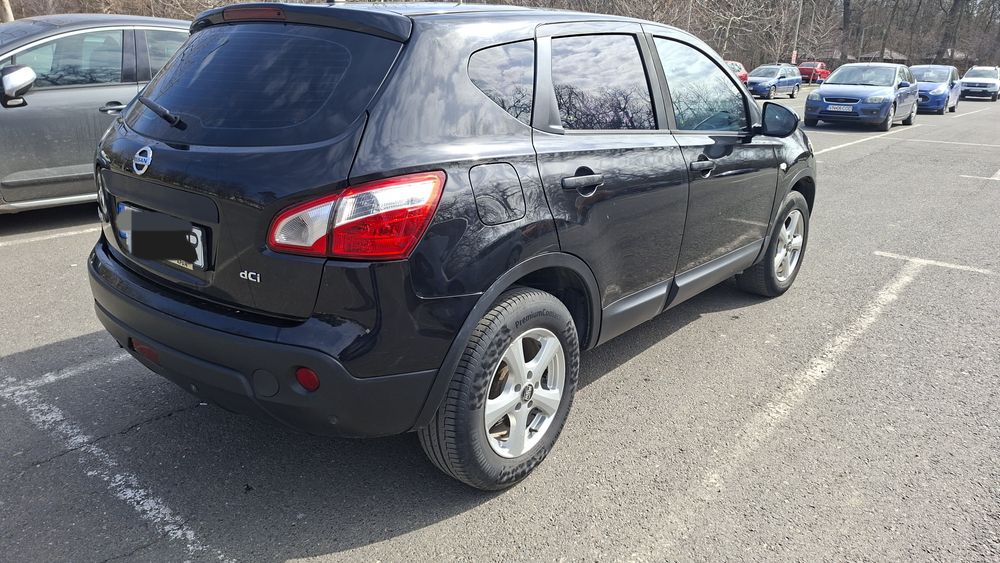 Nissan Qashqai J10