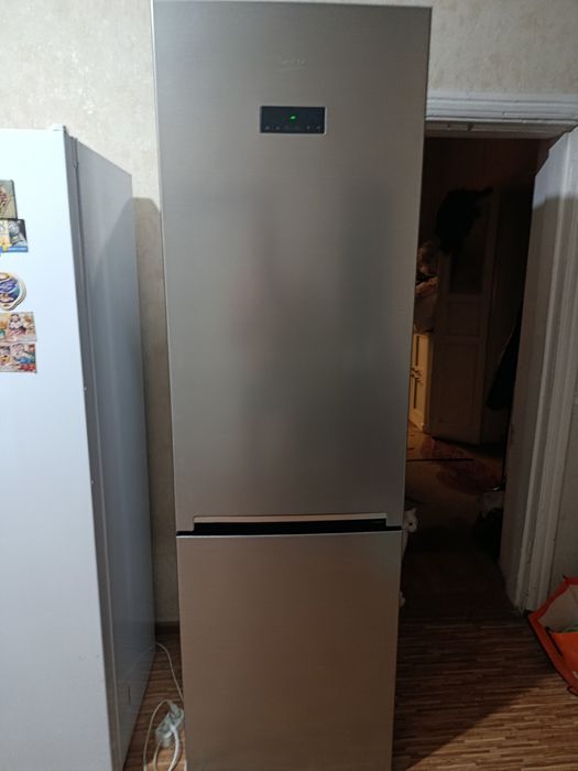 Продам холодильник Beko.